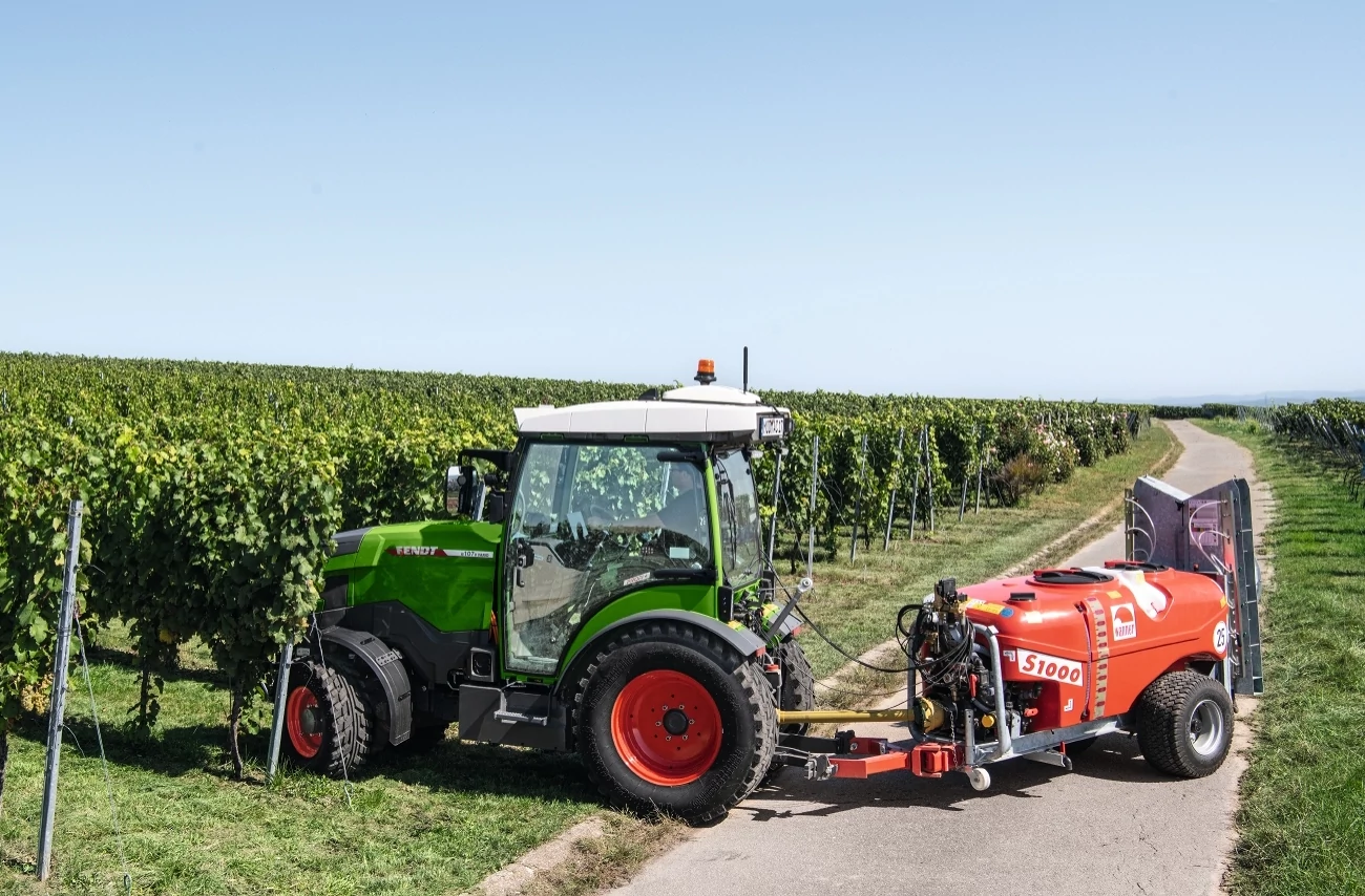 La Revolución Eléctrica En La Agricultura Conoce El Fendt E100 V Vario Agrícola Patricio 2092